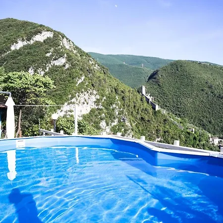 Le Rocche Valnerina Holiday home *