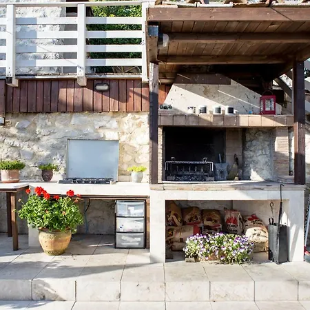 別荘 Le Rocche Valnerina *